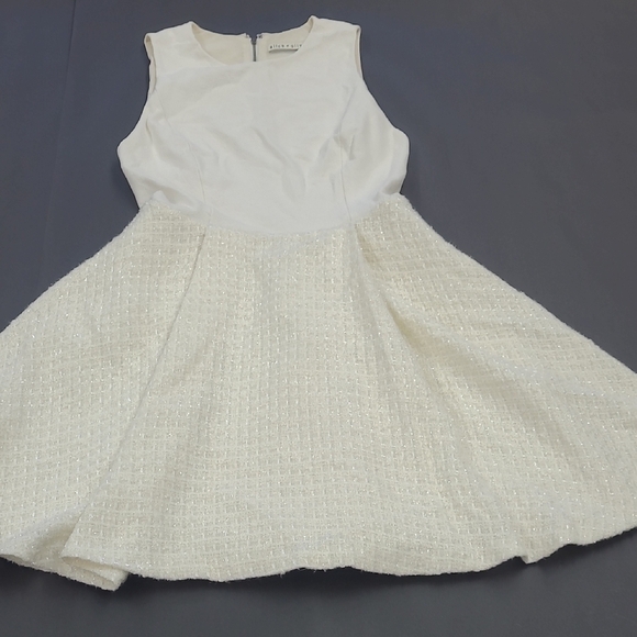 Alice & Olivia CreamElegant Tweed Dress Size XS/S - Picture 3 of 10